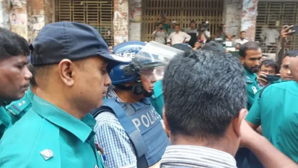 সাবেক রেলমন্ত্রীর দুপুরে রিমান্ড, বিকেলে স্থগিত