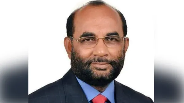 সাবেক মন্ত্রী শ ম রেজাউল করিমের দেশত্যাগে নিষেধাজ্ঞা