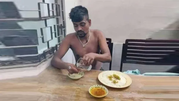 ঢাবির ৮ শিক্ষার্থী বহিষ্কার, হল প্রাধ্যক্ষ বদল