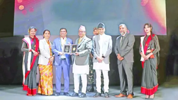 ট্যুরিজম ফেস অব সাউথ এশিয়া অ্যাওয়ার্ড পেলেন শাখাওয়াত হোসেন