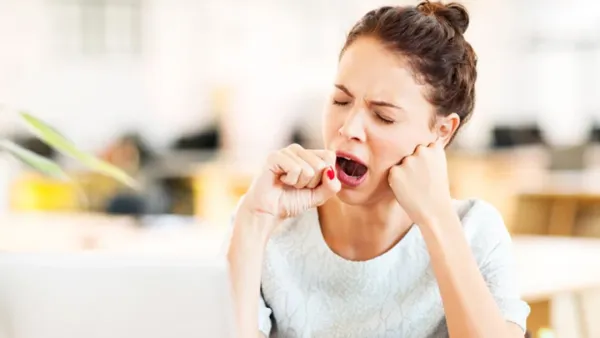 সকালে ঘুম থেকে উঠেই ক্লান্ত লাগে কেন?