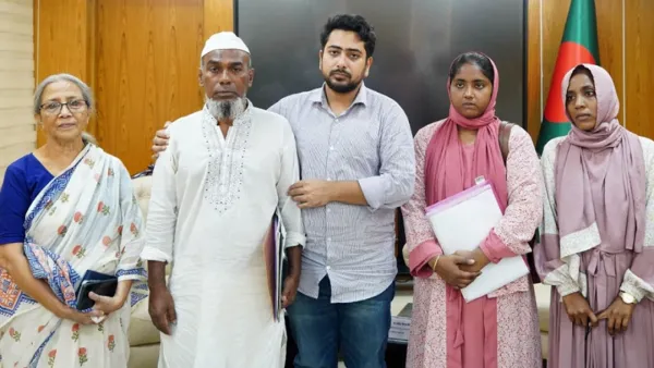 সব শহিদ ও আহতদের নাম তালিকায় অন্তর্ভুক্ত করা হবে: তথ্য উপদেষ্টা