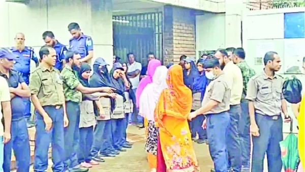 আশুলিয়া ও গাজীপুরে ৩১ কারখানা বন্ধ