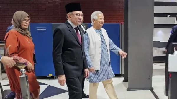 ঢাকায় পৌঁছেছেন মালয়েশিয়ার প্রধানমন্ত্রী আনোয়ার ইব্রাহিম