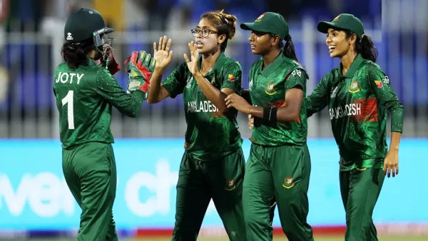 ব্যাটিং ব্যর্থতায় হারল বাংলাদেশ