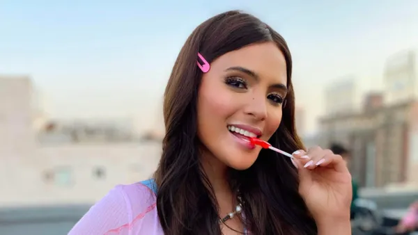 ‘হলিউড অভিনেত্রী’ পরিচয়ে অস্বস্তি লাগে: লভি পো