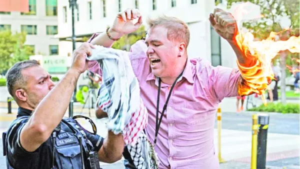 ওয়াশিংটনে নিজের গায়ে আগুন দেওয়ার চেষ্টা