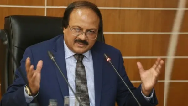 সাবেক মুখ্য সচিব নজিবুর রহমান গ্রেপ্তার