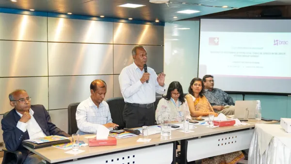 অভিবাসী শ্রমিকদের মানসিক স্বাস্থ্য সহায়তা গন্তব্য দেশ থেকেই শুরু করতে হবে