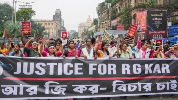 পশ্চিমবঙ্গে আরও ১০৯ চিকিৎসকের গণপদত্যাগ