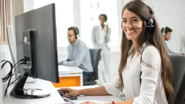 স্নাতক পাসে ব্র্যাক ব্যাংকের কল সেন্টারে চাকরি