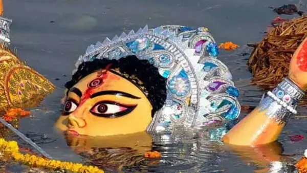 প্রতিমা বিসর্জনে শেষ হলো দুর্গোৎসব