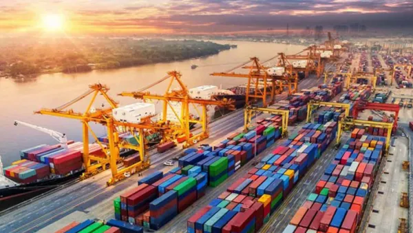 উন্নয়ন দেখাতে ফাঁপিয়ে তোলা হয় রপ্তানির হিসাব