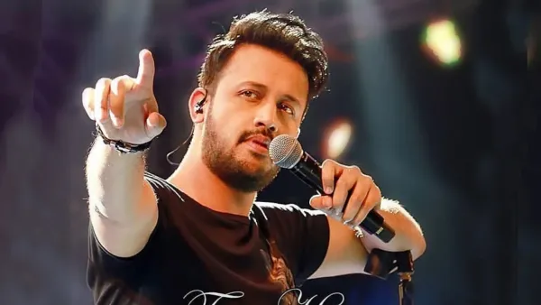 আবার ঢাকায় আসছেন আতিফ আসলাম