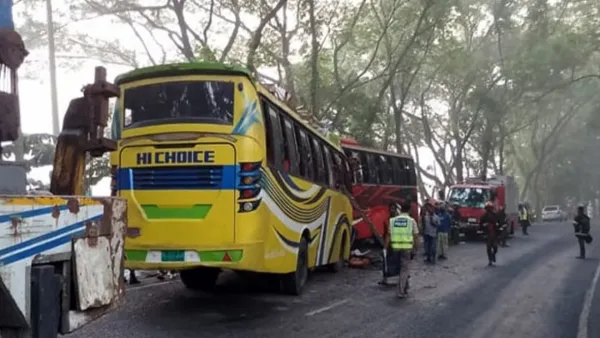 ফরিদপুরের মল্লিকপুরে দুই বাসের সংঘর্ষ, নিহত ৫