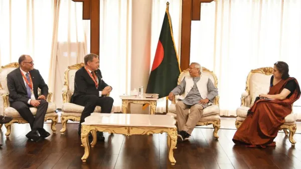 ড. ইউনূসের সঙ্গে বৈঠক করলেন পিটার হাস