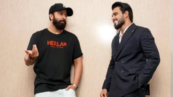 অবশেষে জানা গেল তাদের খোশগল্পের কারণ