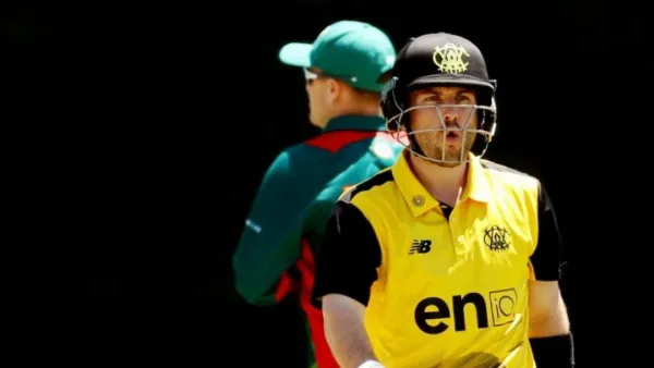 অস্ট্রেলিয়া ক্রিকেটে ভুতুড়ে কাণ্ড, ১ রানেই নেই ৮ উইকেট