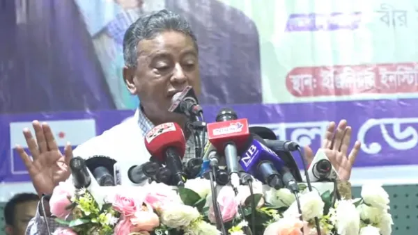 সুষ্ঠু নির্বাচনের মাধ্যমে গণতন্ত্র ফিরিয়ে দিতে হবে: আমির খসরু