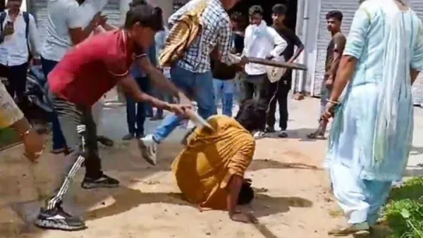 গরুর মাংস থাকার অভিযোগে যুবককে পিটিয়ে খুন