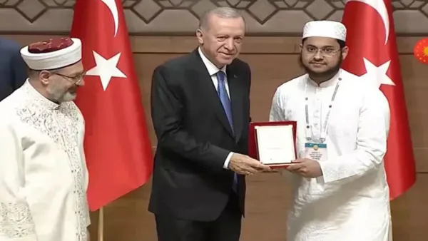 তুরস্কে কোরআন প্রতিযোগিতায় প্রথম হাফেজ বাংলাদেশের মুয়াজ