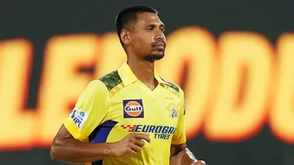 যাদের রাখল, যাদের ছেড়ে দিল দলগুলো