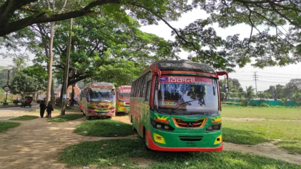 জাবি শিক্ষার্থীকে শ্লীলতাহানির অভিযোগে ১১ বাস আটক