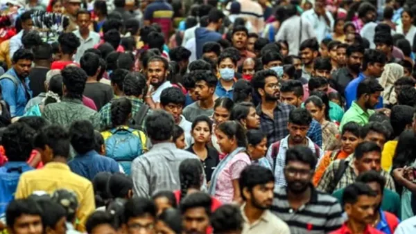 দেশে থাকতে চান না ৫৫ শতাংশ তরুণ