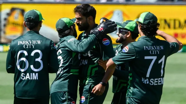 হারিস-রিজওয়ানের রেকর্ড, অস্ট্রেলিয়াকে উড়িয়ে সমতায় পাকিস্তান