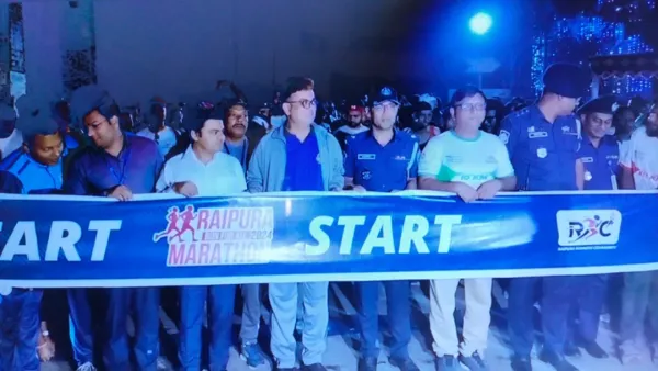 ‘রায়পুরা ম্যারাথনে’ অংশ নিলেন দেশি-বিদেশি ৭০০ দৌড়বিদ