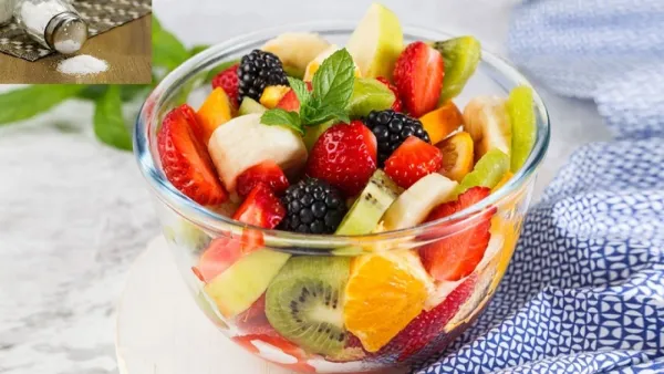 ফলের উপর লবণ ছিটিয়ে খেলে নানা ক্ষতি