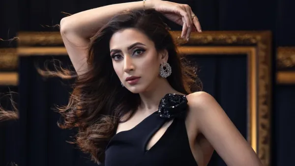 মা হওয়ার গুঞ্জনে কী বললেন মিম