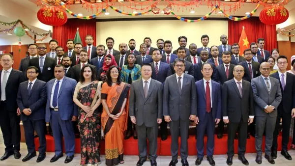 চীনে প্রশিক্ষণ নিতে যাচ্ছেন তরুণ কূটনীতিকরা