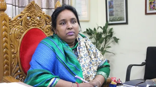 সাবেক মেয়র আইভীর দেশত্যাগে নিষেধাজ্ঞা