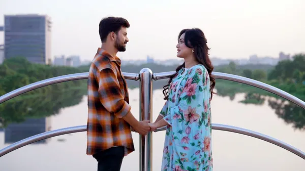 আজ রাতে ‘যেওনা তুমি এখনি’