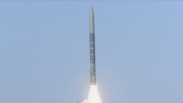 প্রথমবারের মতো দূরপাল্লার হাইপারসনিক ক্ষেপণাস্ত্র পরীক্ষা করল ভারত