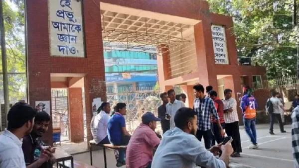 আজ ‘ক্লোজ ডাউন’, দাবি না মানলে কাল ‘বারাসাত ব্যারিকেড’