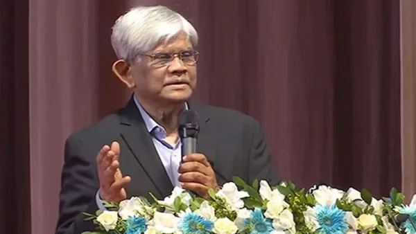 আমরা কোনো ব্যাংক বন্ধ করে দেব না: অর্থ উপদেষ্টা