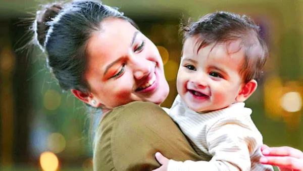 শীতে শিশুর সুস্থতার জন্য বাড়তি যত্ন