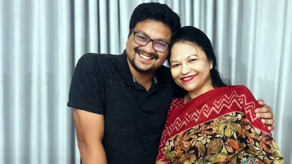 এবার মায়ের গল্পে হুমায়ূন পুত্রের ‘২ষ’