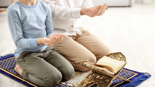 মৃত বাবা-মায়ের জন্য যে দোয়া করবেন