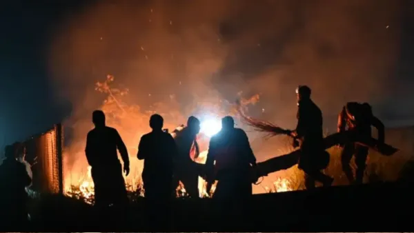 ইমরান খানের মুক্তির দাবিতে উত্তাল ইসলামাবাদ