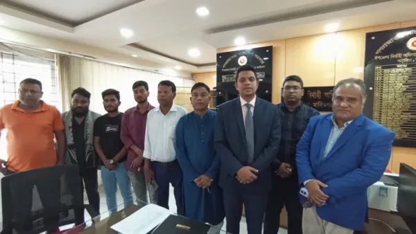 গণঅভ্যুত্থানে তিন ছাত্রের পরিবারের দায়িত্ব নিলেন ইউএনও