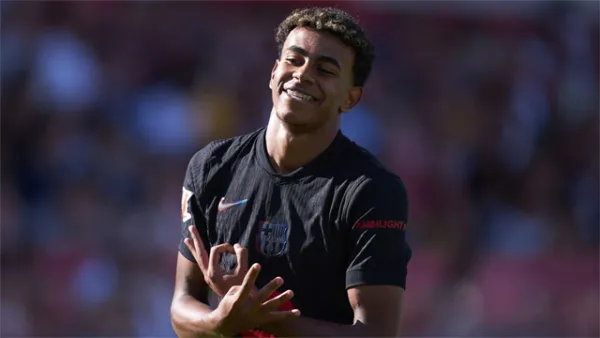 ‘গোল্ডেন বয়’ পুরস্কার জিতে রেকর্ডের পাতায় ইয়ামাল