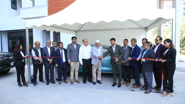 রূপায়ণ সিটিতে শুরু হলো কার শো