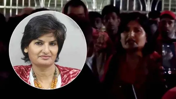 শর্তসাপেক্ষে ডিবি হেফাজত থেকে ছাড়া পেলেন মুন্নী সাহা