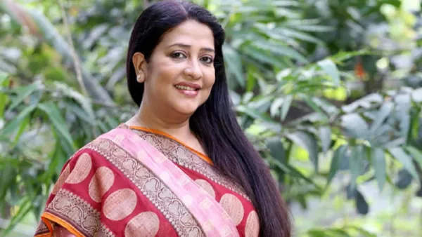  বিমানবন্দরে আটকে দেওয়া হলো সুবর্ণা মুস্তাফাকে