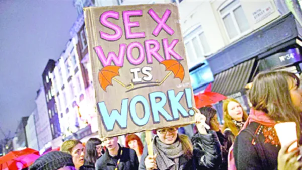 পাবেন মাতৃত্বকালীন ছুটি