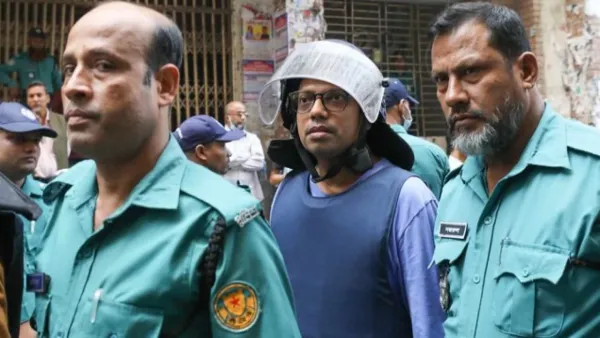 ফাঁসির দণ্ডপ্রাপ্তদের সঙ্গে আমাকে রাখা হয়েছে, আদালতে পলক 