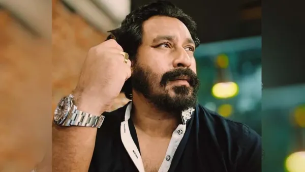 চলচ্চিত্র সার্টিফিকেশন বোর্ড থেকে পদত্যাগ করলেন খিজির হায়াত খান 